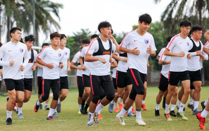  切尔西亿元先生哑火，球迷高呼下课  