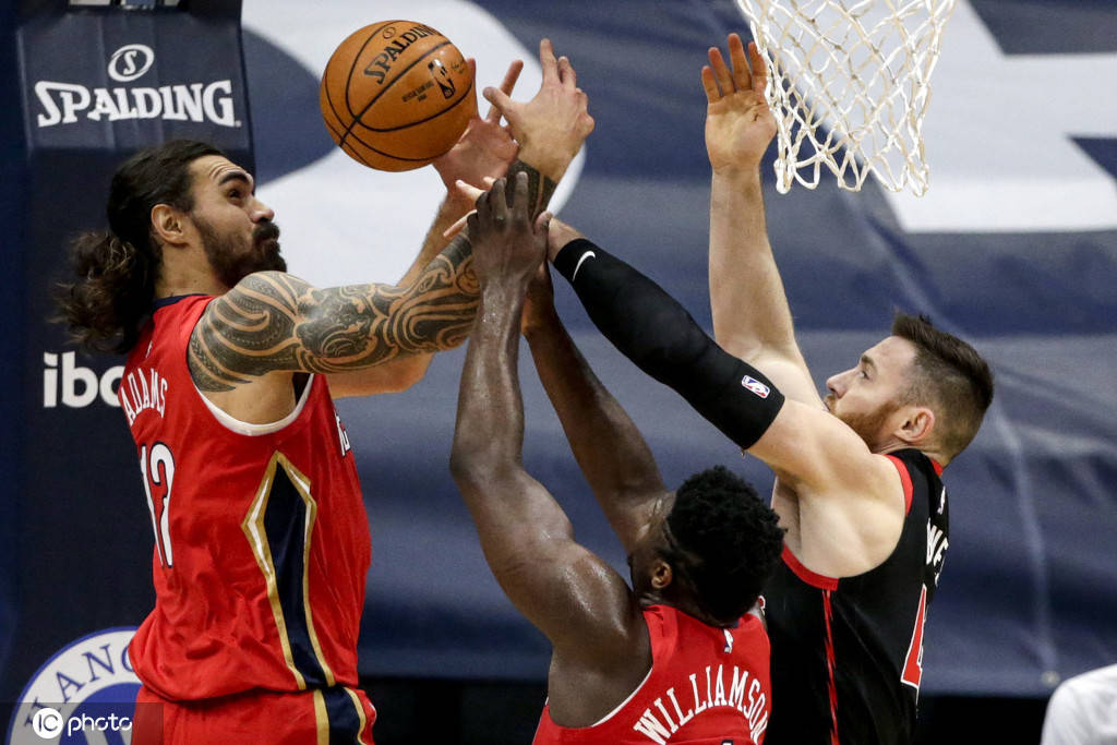  范弗里特三分绝杀猛龙加时险胜黄蜂止住连败